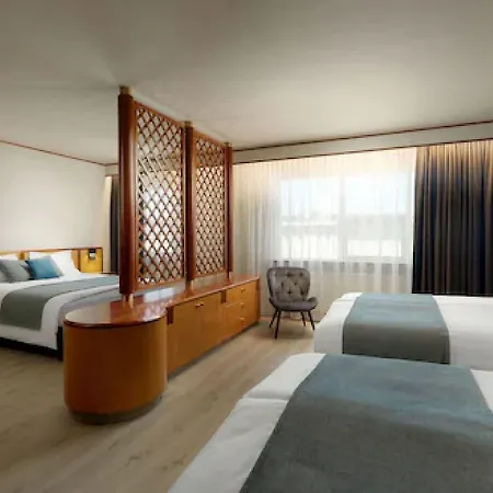 Отель Island - & Wellness 4*